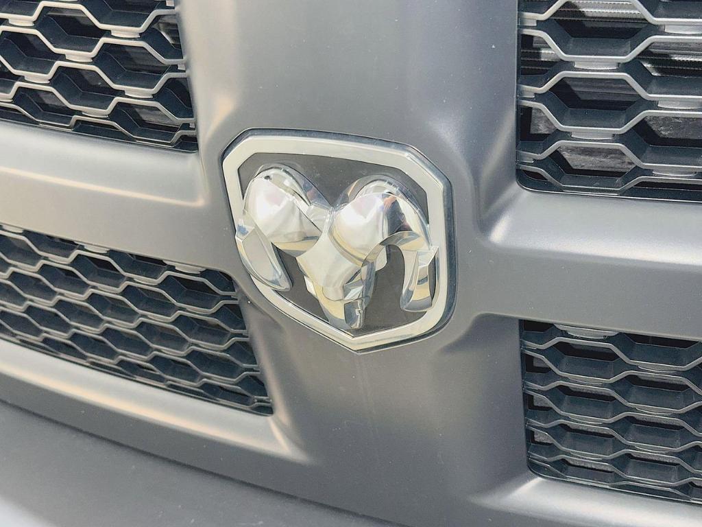 used 2022 Ram 1500 Classic car, priced at $19,900