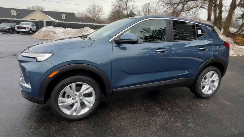 new 2025 Buick Encore GX car, priced at $25,630