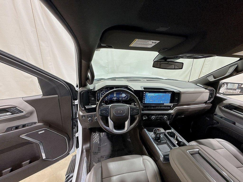 used 2022 GMC Sierra 1500 car, priced at $42,900