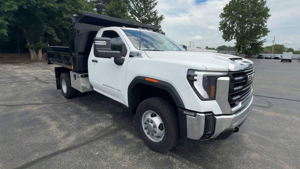 new 2025 GMC Sierra 3500 car, priced at $69,093