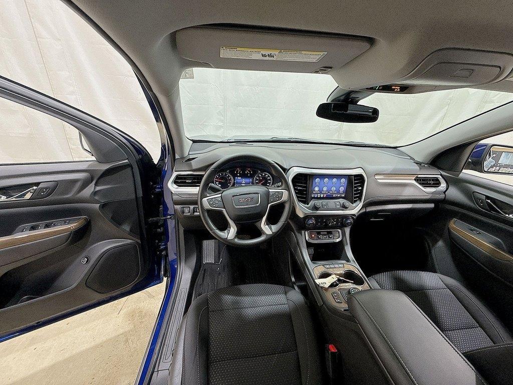 used 2023 GMC Acadia car, priced at $29,900
