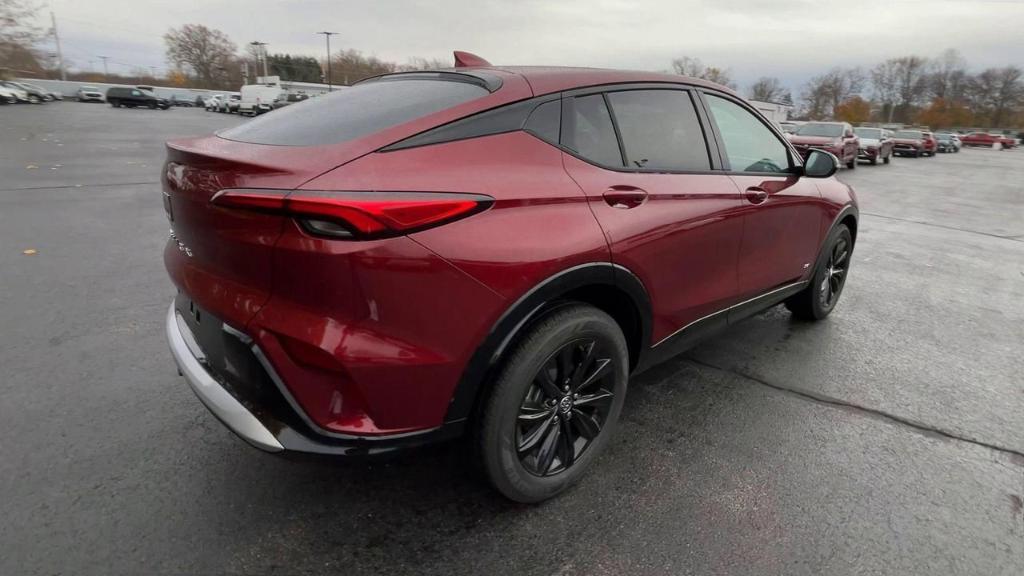 new 2025 Buick Envista car, priced at $28,200