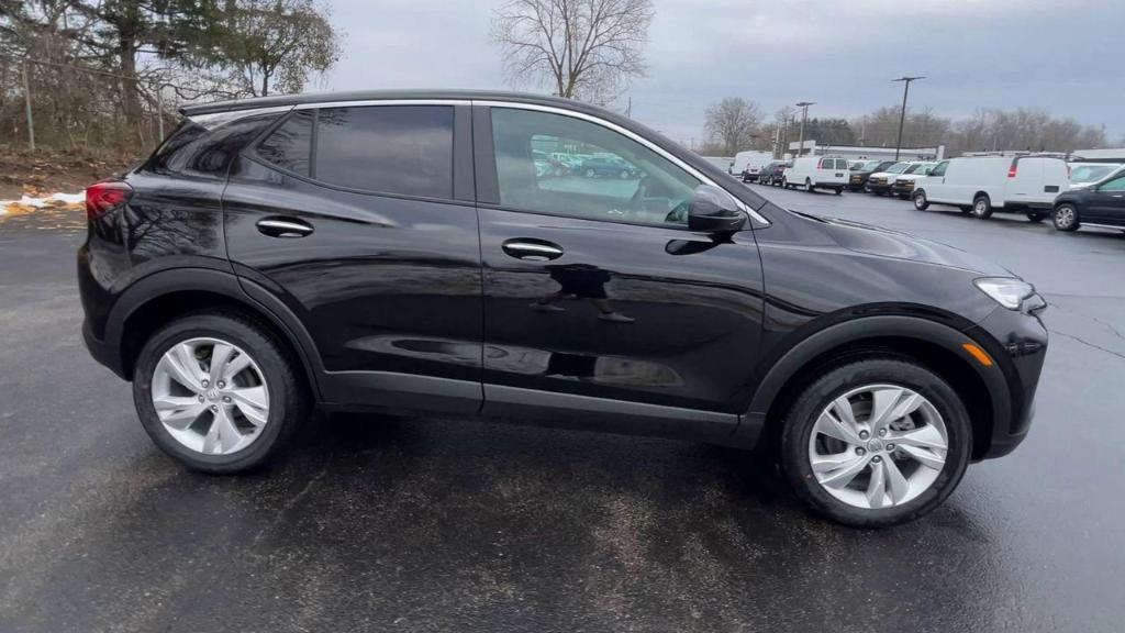 new 2025 Buick Encore GX car, priced at $25,630