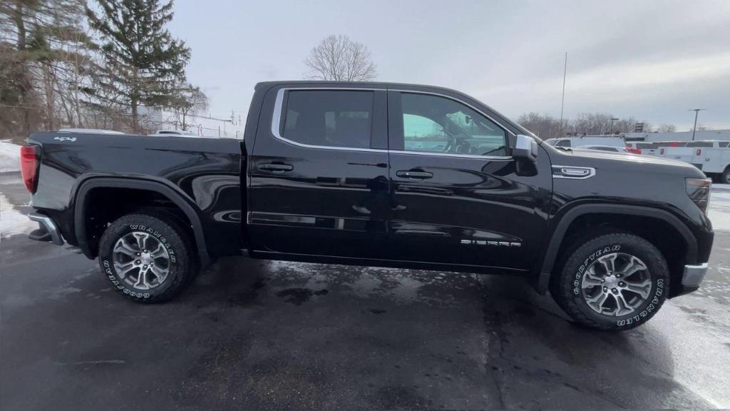 new 2025 GMC Sierra 1500 car, priced at $52,835