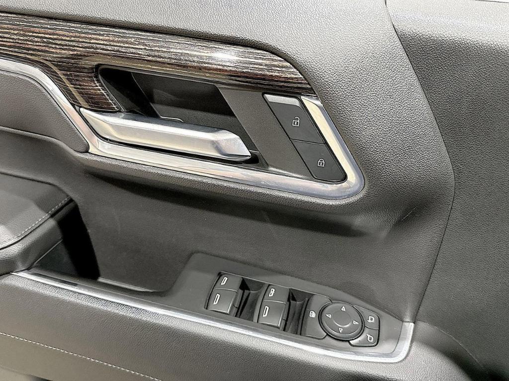 used 2022 GMC Sierra 1500 car, priced at $37,900