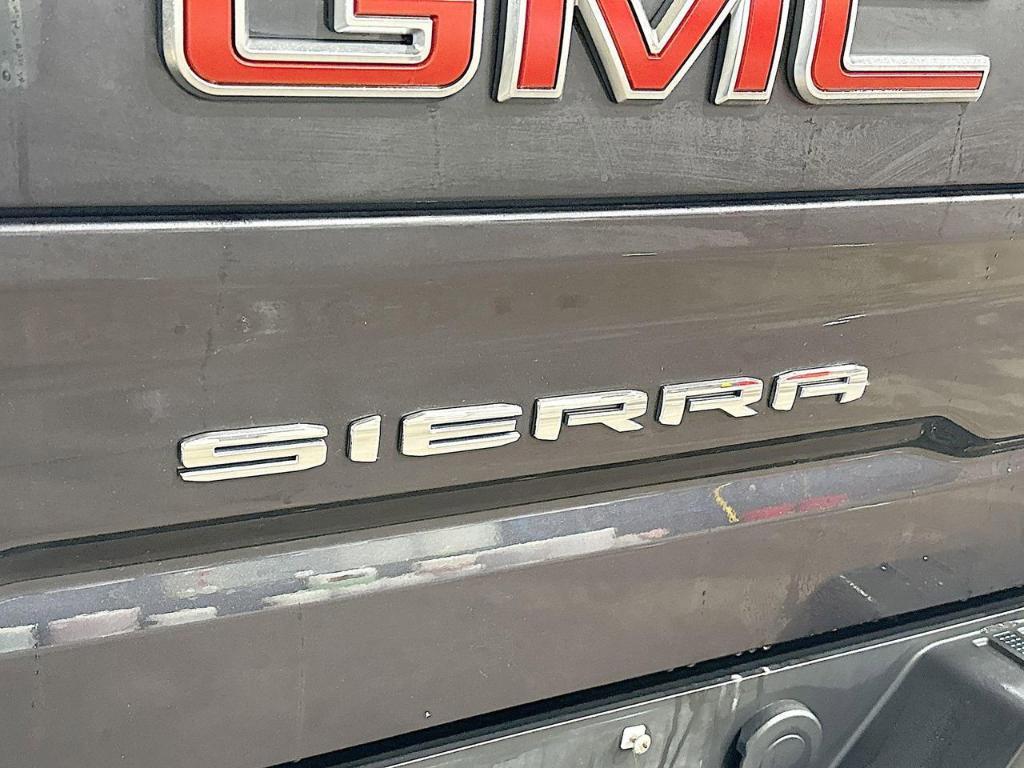 used 2022 GMC Sierra 1500 car, priced at $37,900