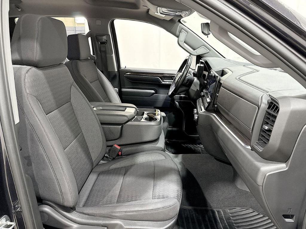 used 2022 GMC Sierra 1500 car, priced at $37,900