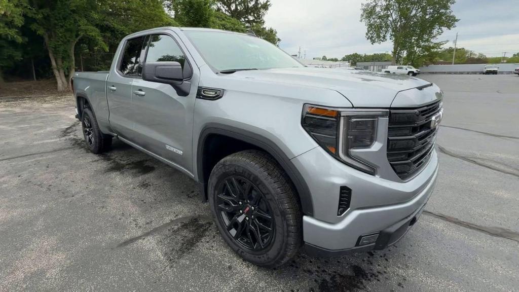 new 2025 GMC Sierra 1500 car, priced at $45,990