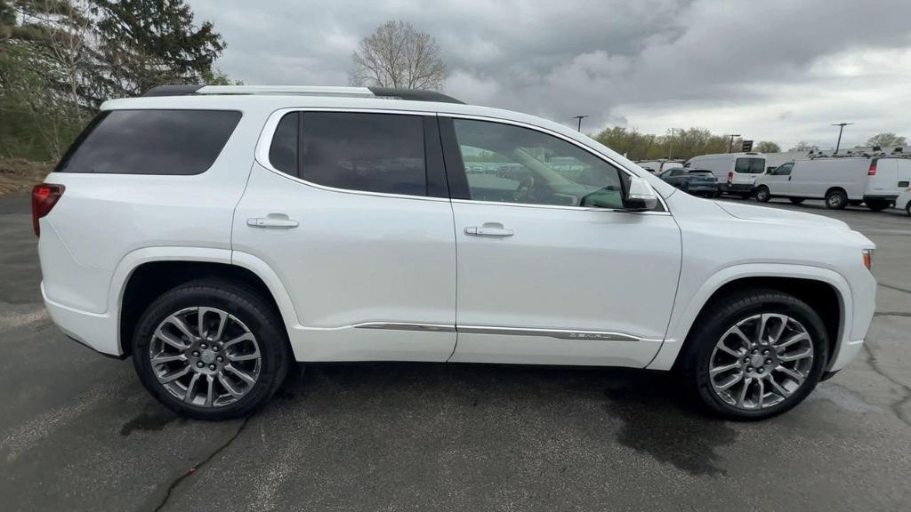 used 2022 GMC Acadia car, priced at $36,900