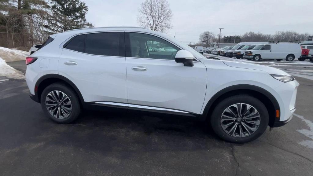 new 2025 Buick Envision car, priced at $39,518