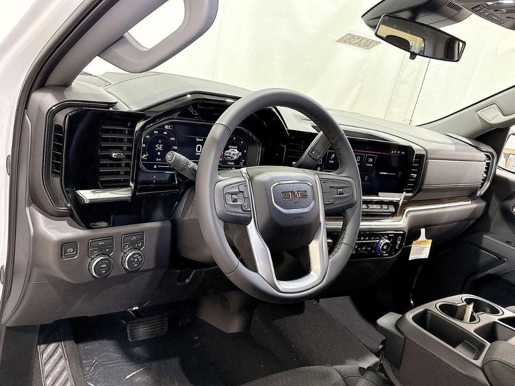 new 2025 GMC Sierra 1500 car, priced at $48,595