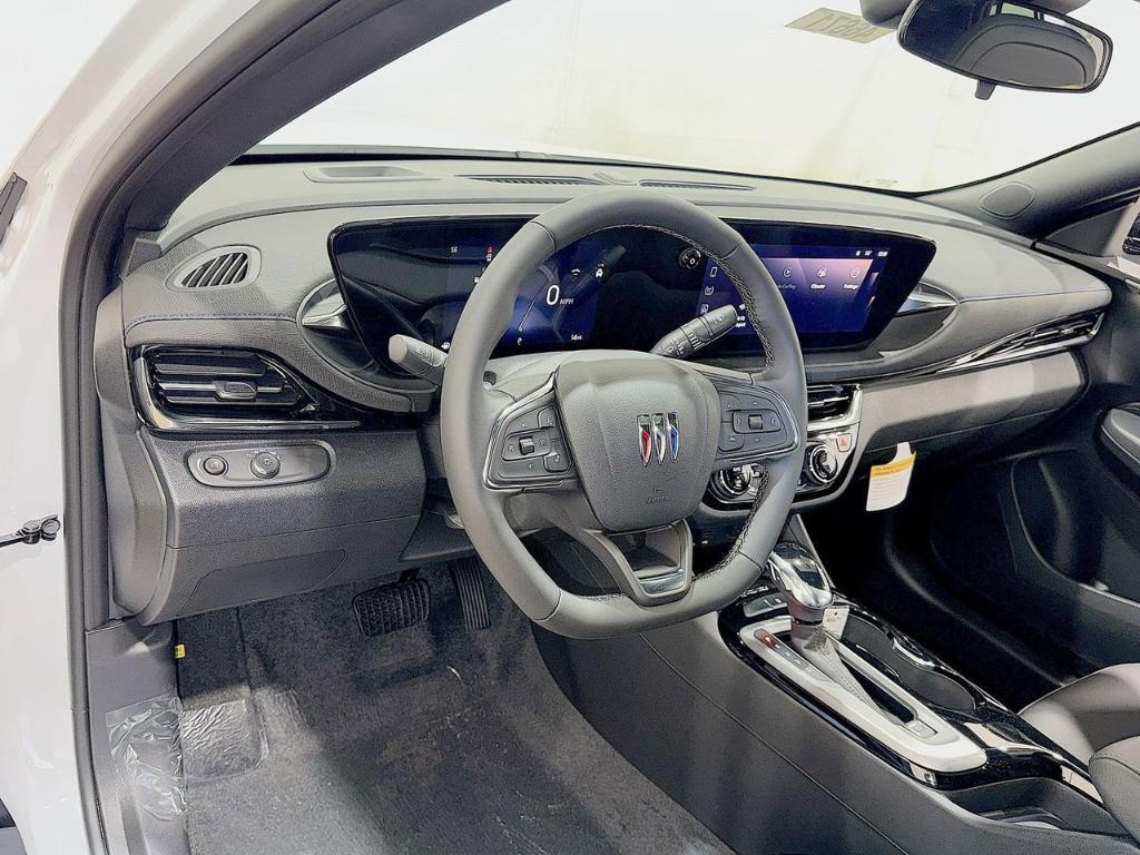 new 2025 Buick Envista car, priced at $30,070