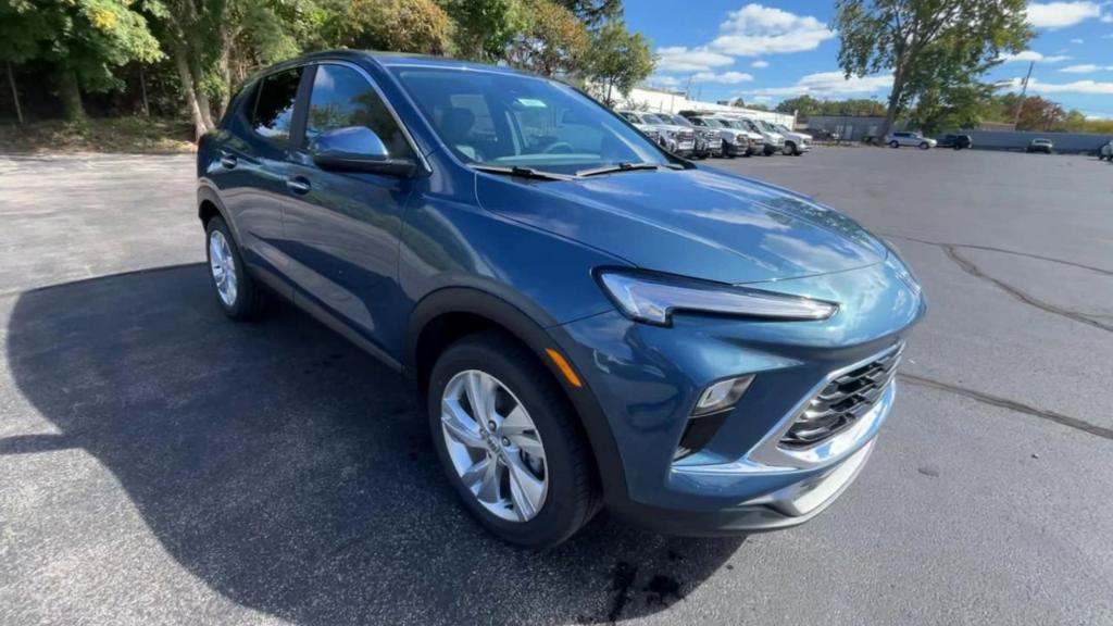 new 2025 Buick Encore GX car, priced at $30,190