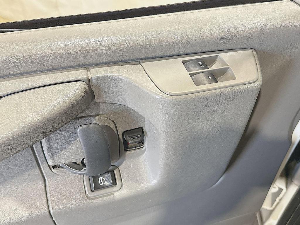 used 2014 GMC Savana 1500 car, priced at $15,900