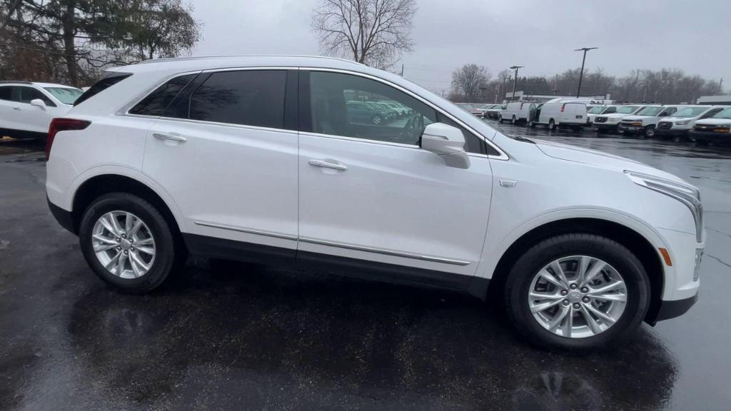 used 2021 Cadillac XT5 car, priced at $27,900