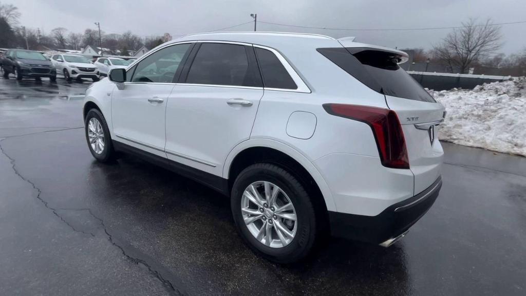 used 2021 Cadillac XT5 car, priced at $27,900