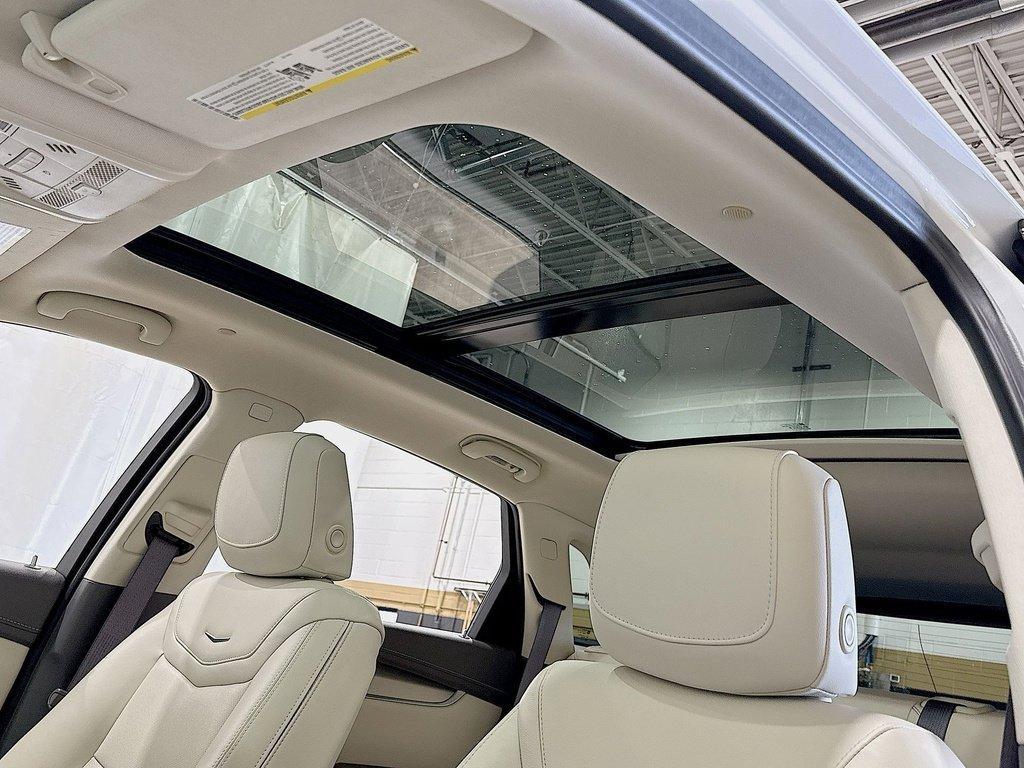 used 2024 Cadillac XT5 car, priced at $42,900