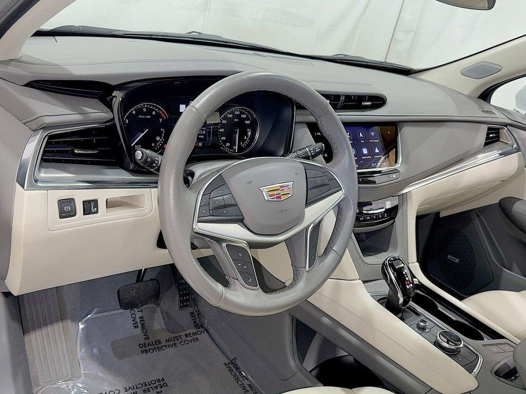 used 2024 Cadillac XT5 car, priced at $42,900