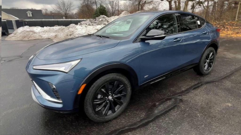 new 2025 Buick Envista car, priced at $28,200