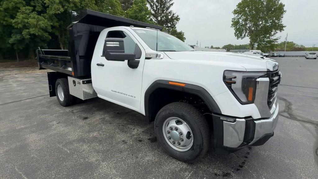new 2025 GMC Sierra 3500 car, priced at $67,343