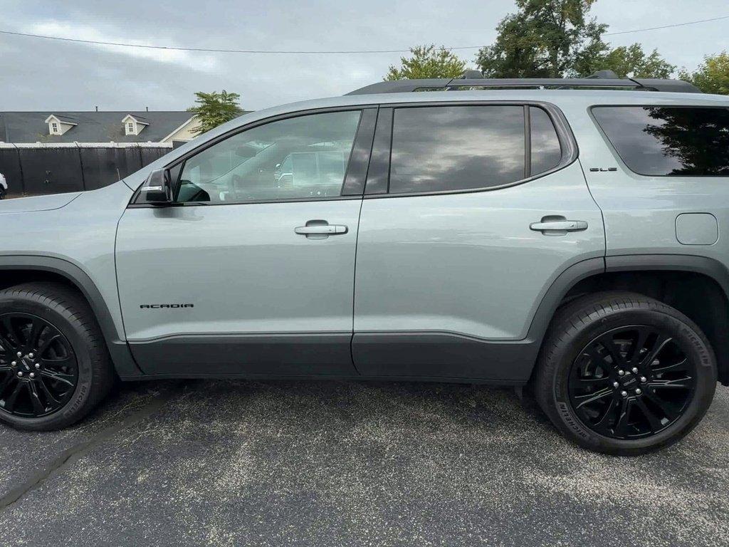 used 2023 GMC Acadia car, priced at $28,900