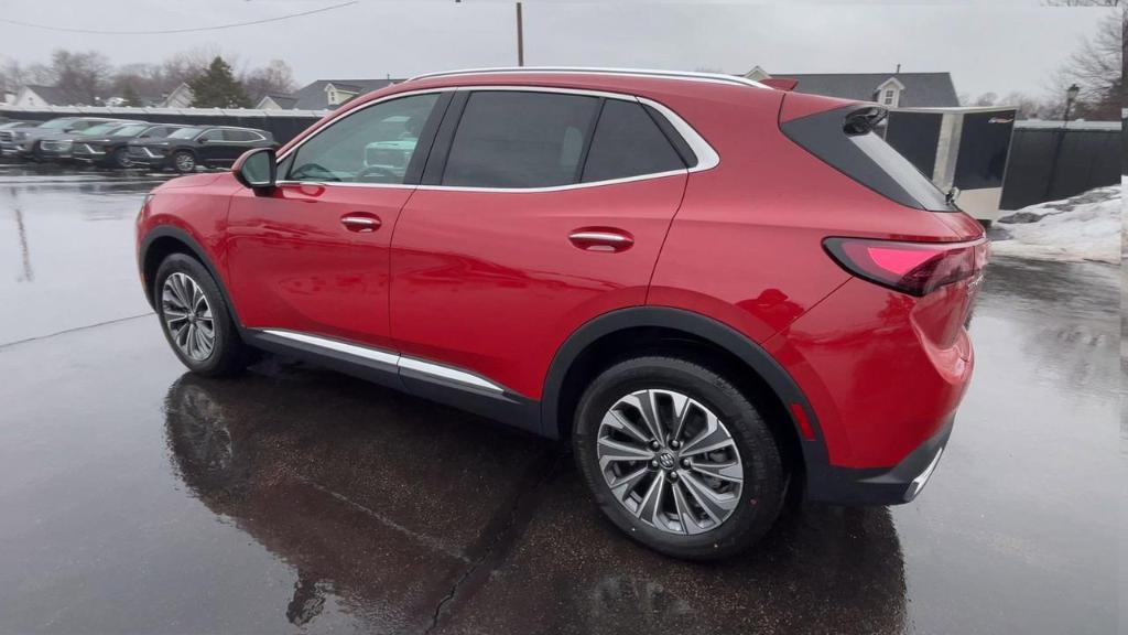 new 2025 Buick Envision car, priced at $39,998