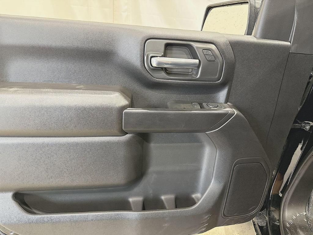new 2025 GMC Sierra 2500 car, priced at $49,300