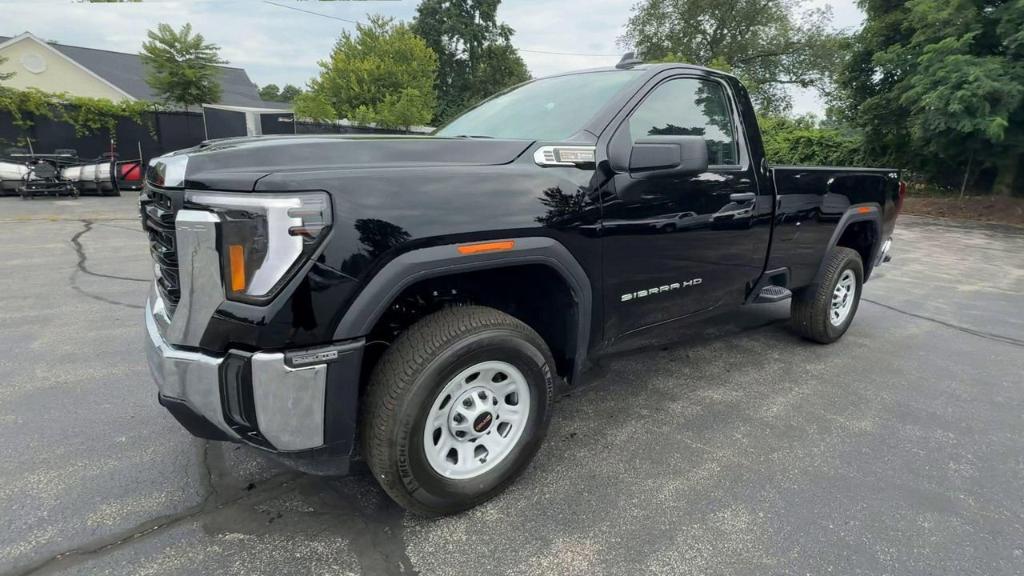 new 2025 GMC Sierra 2500 car, priced at $49,300