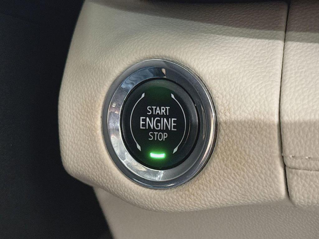 used 2023 Buick Envision car, priced at $34,900