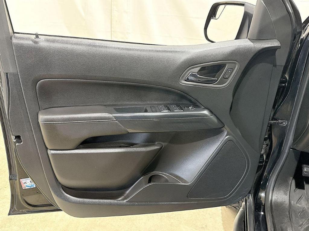 used 2022 GMC Canyon car, priced at $34,900