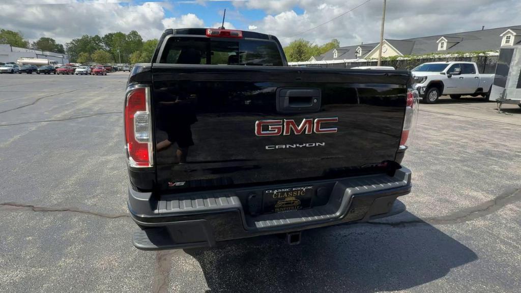 used 2022 GMC Canyon car, priced at $34,900