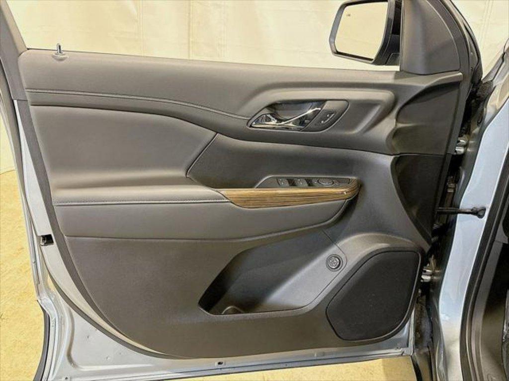used 2023 GMC Acadia car, priced at $33,900
