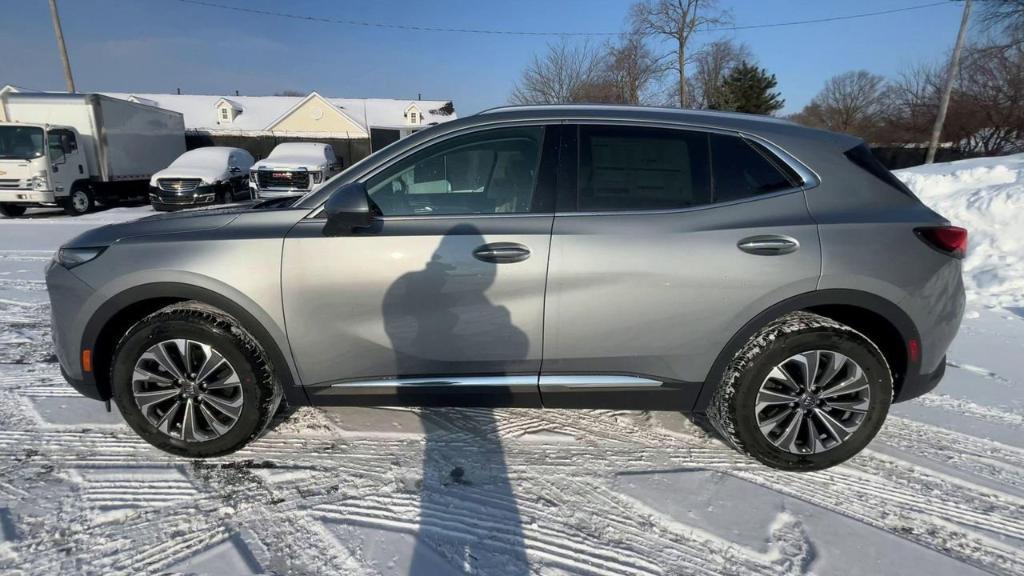 new 2025 Buick Envision car, priced at $39,998