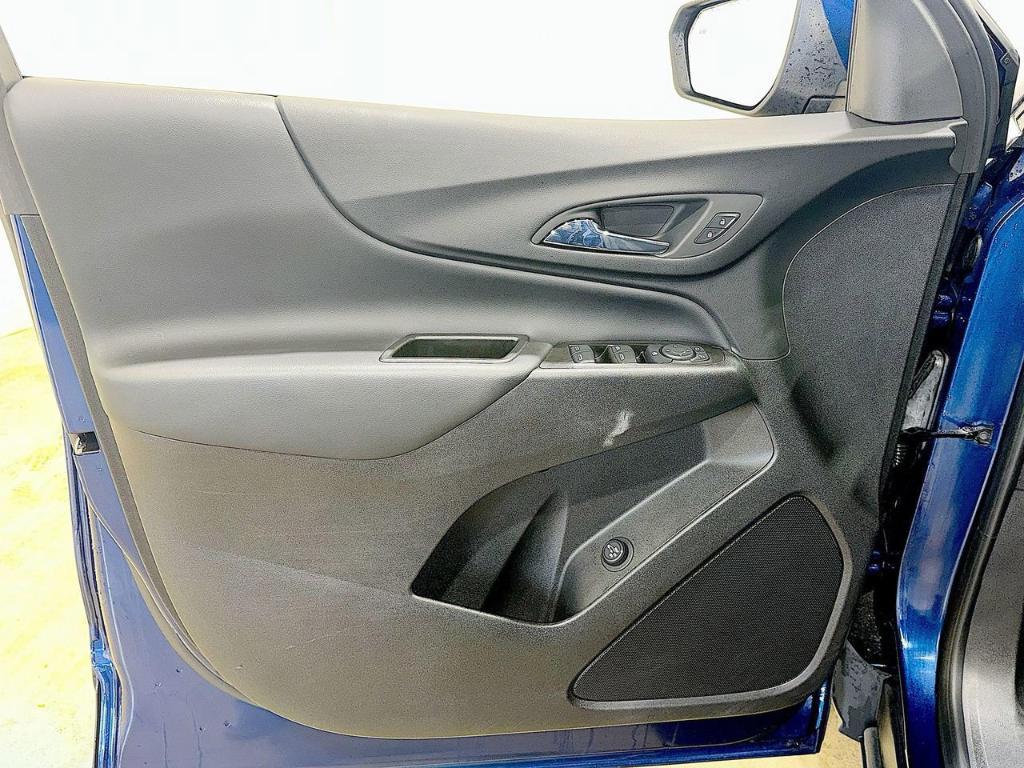 used 2022 Chevrolet Equinox car, priced at $25,900