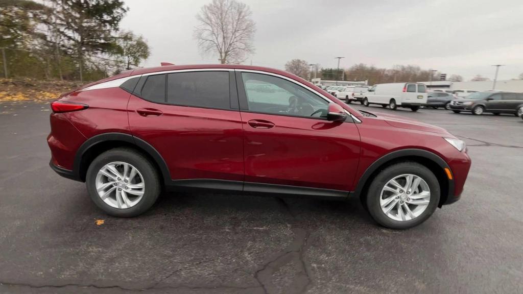 new 2025 Buick Envista car, priced at $27,171