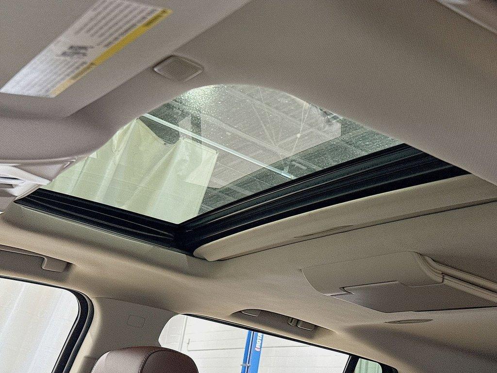 used 2017 Chevrolet Suburban car, priced at $25,900