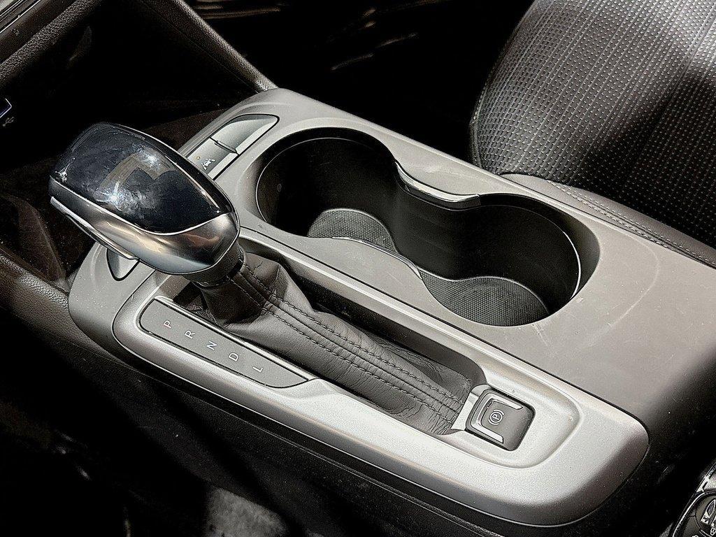 used 2025 Buick Envista car, priced at $26,090