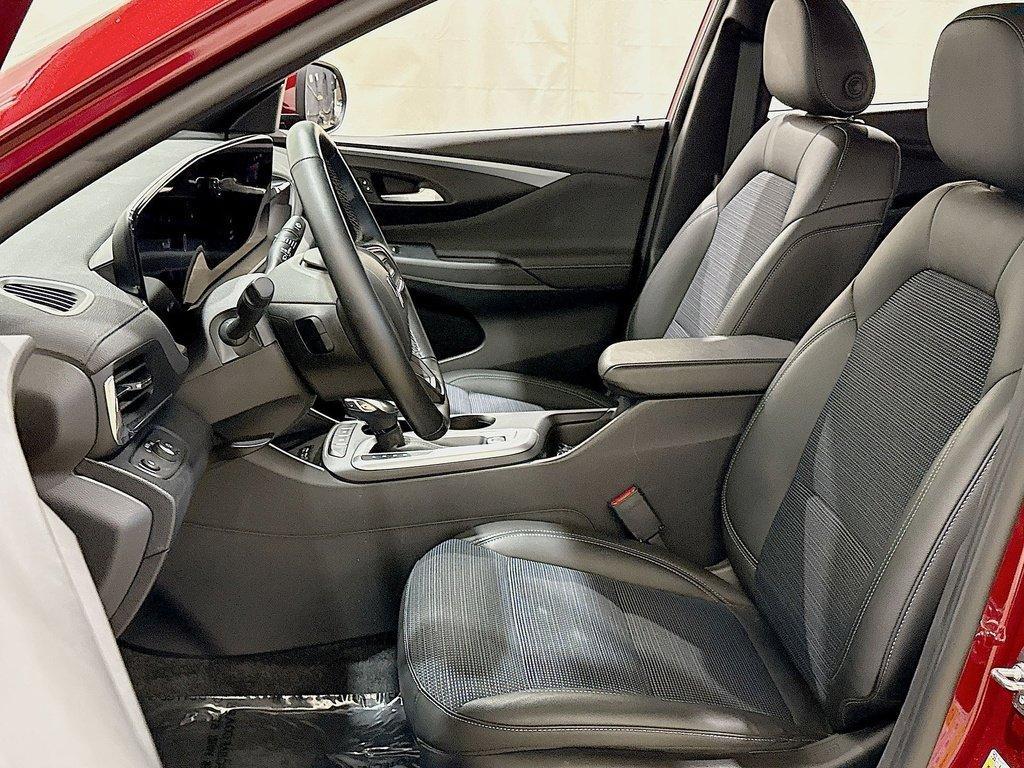 used 2025 Buick Envista car, priced at $26,090