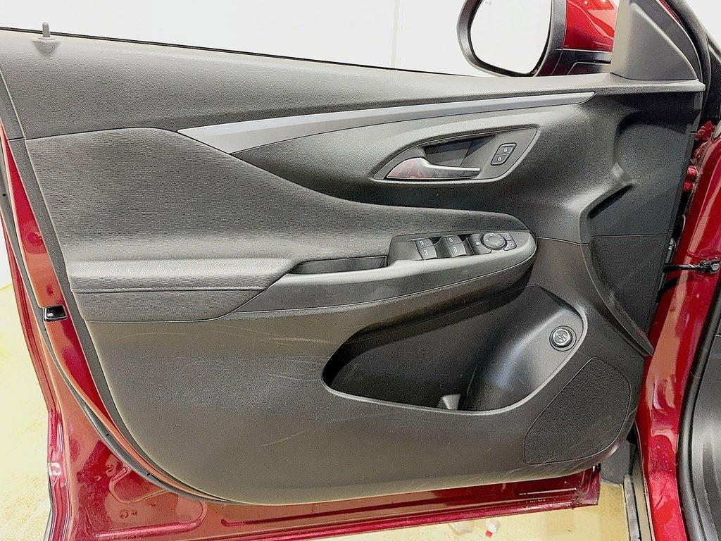 used 2025 Buick Envista car, priced at $26,090