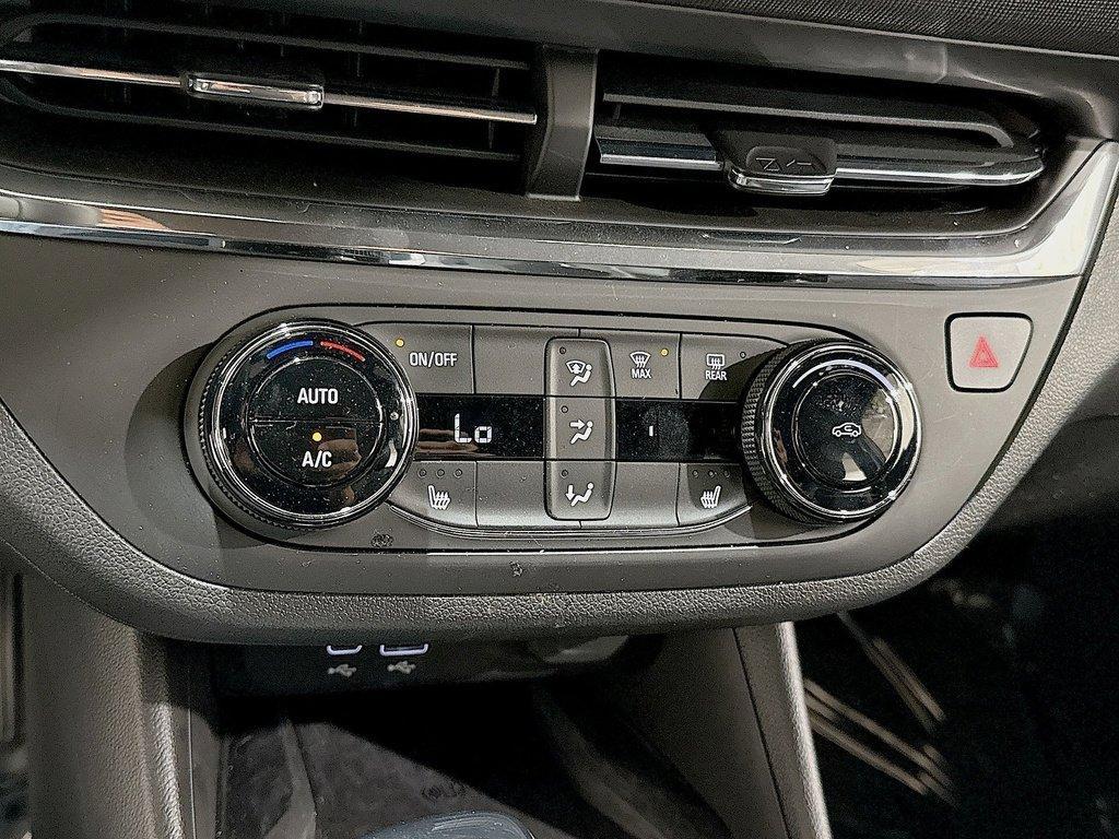 used 2025 Buick Envista car, priced at $26,090