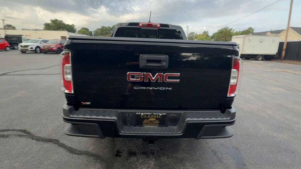 used 2022 GMC Canyon car, priced at $31,900