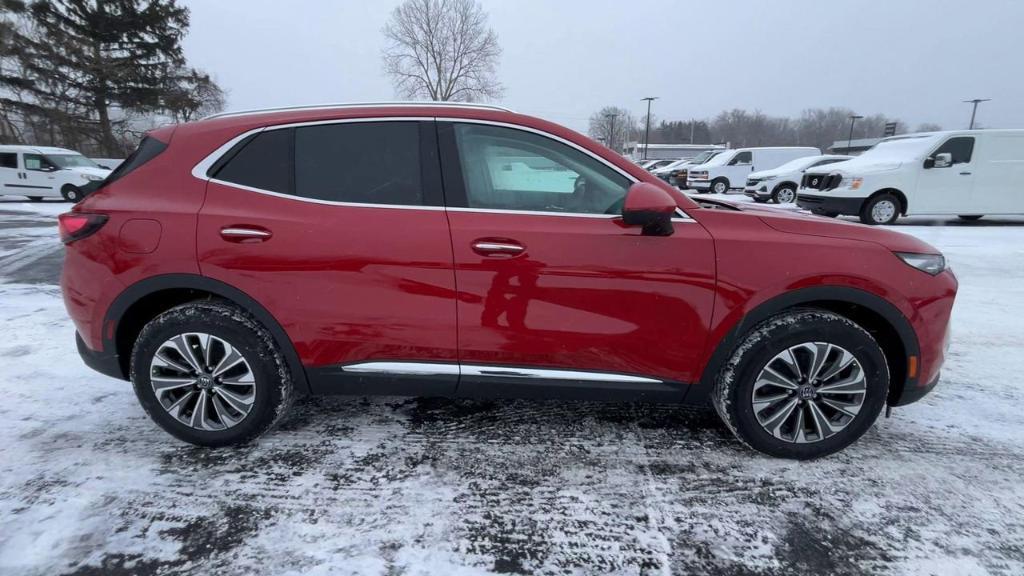 new 2025 Buick Envision car, priced at $39,998