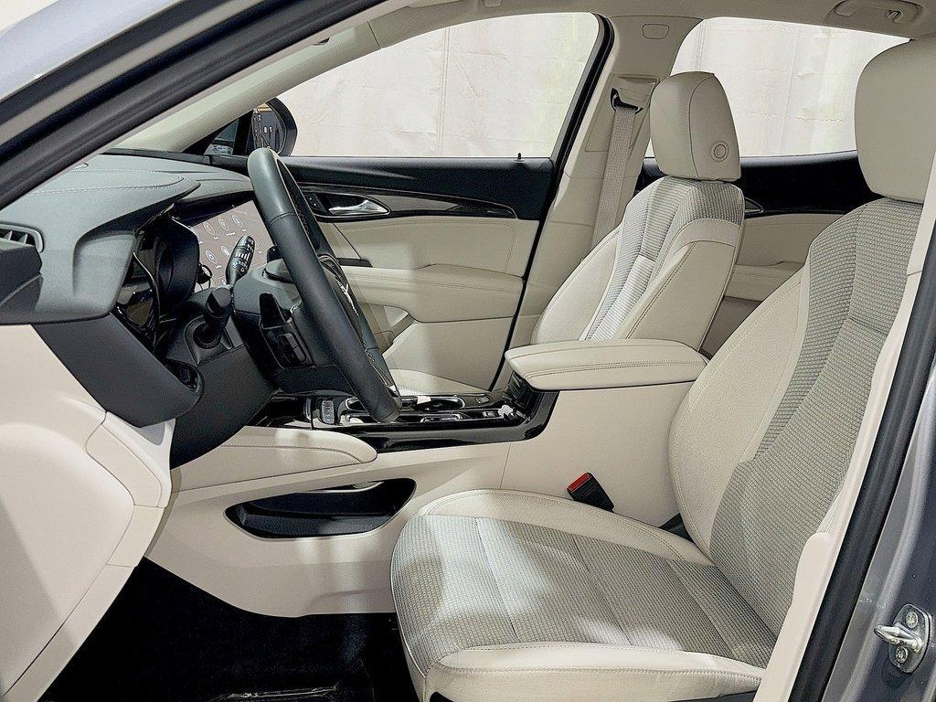 used 2022 Buick Envision car, priced at $27,000