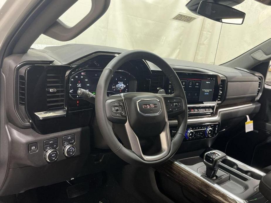 new 2025 GMC Sierra 1500 car, priced at $60,640