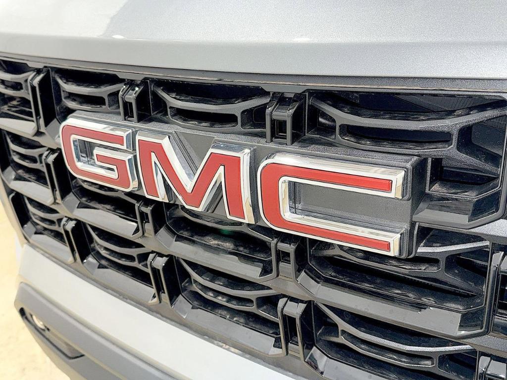 new 2025 GMC Canyon car, priced at $46,095