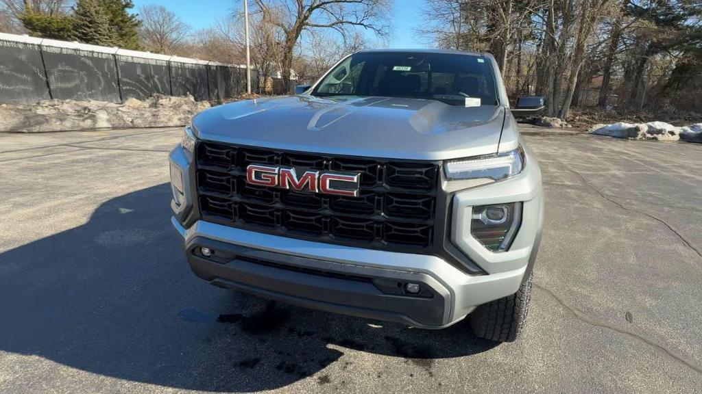 new 2025 GMC Canyon car, priced at $47,095