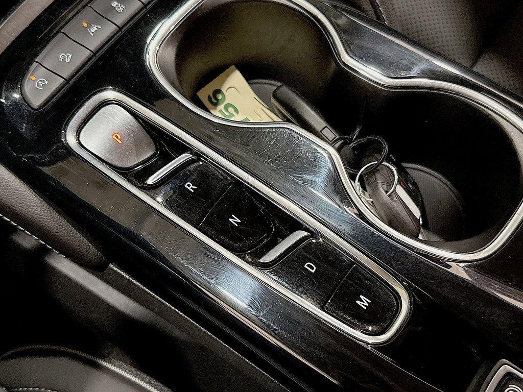 used 2023 Buick Envision car, priced at $28,500