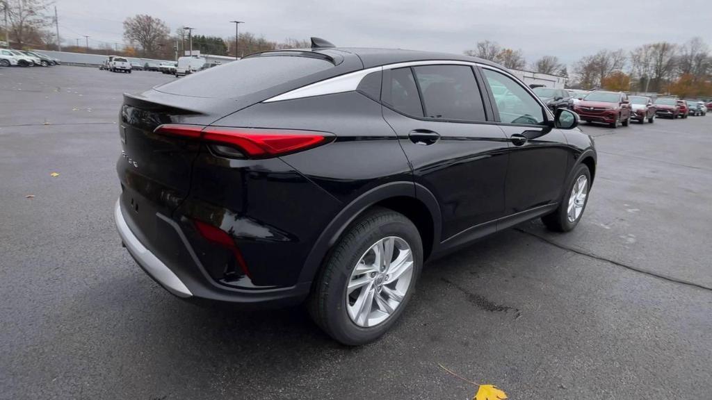 new 2025 Buick Envista car, priced at $27,171