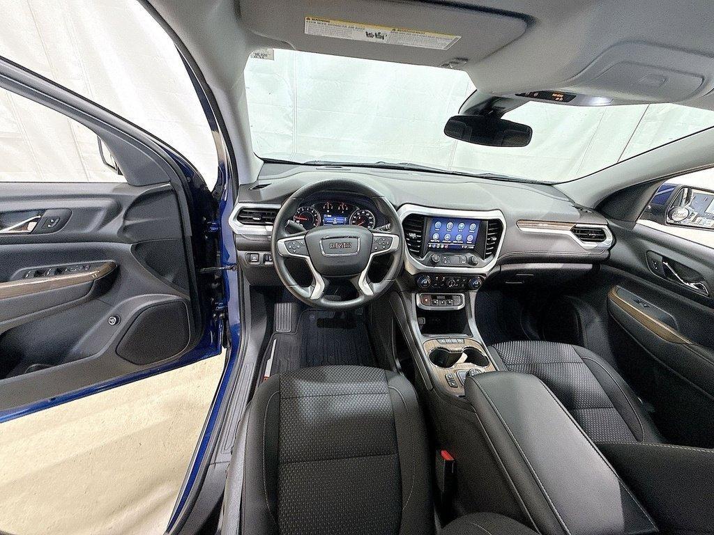 used 2023 GMC Acadia car, priced at $28,900