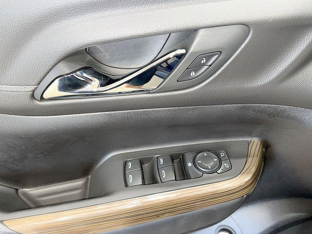 used 2023 GMC Acadia car, priced at $28,900